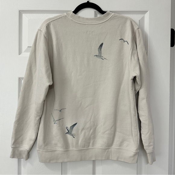 Taylor Swift 1989 Polaroid Sweatshirt with Seagulls Small - Picture 2 of 3